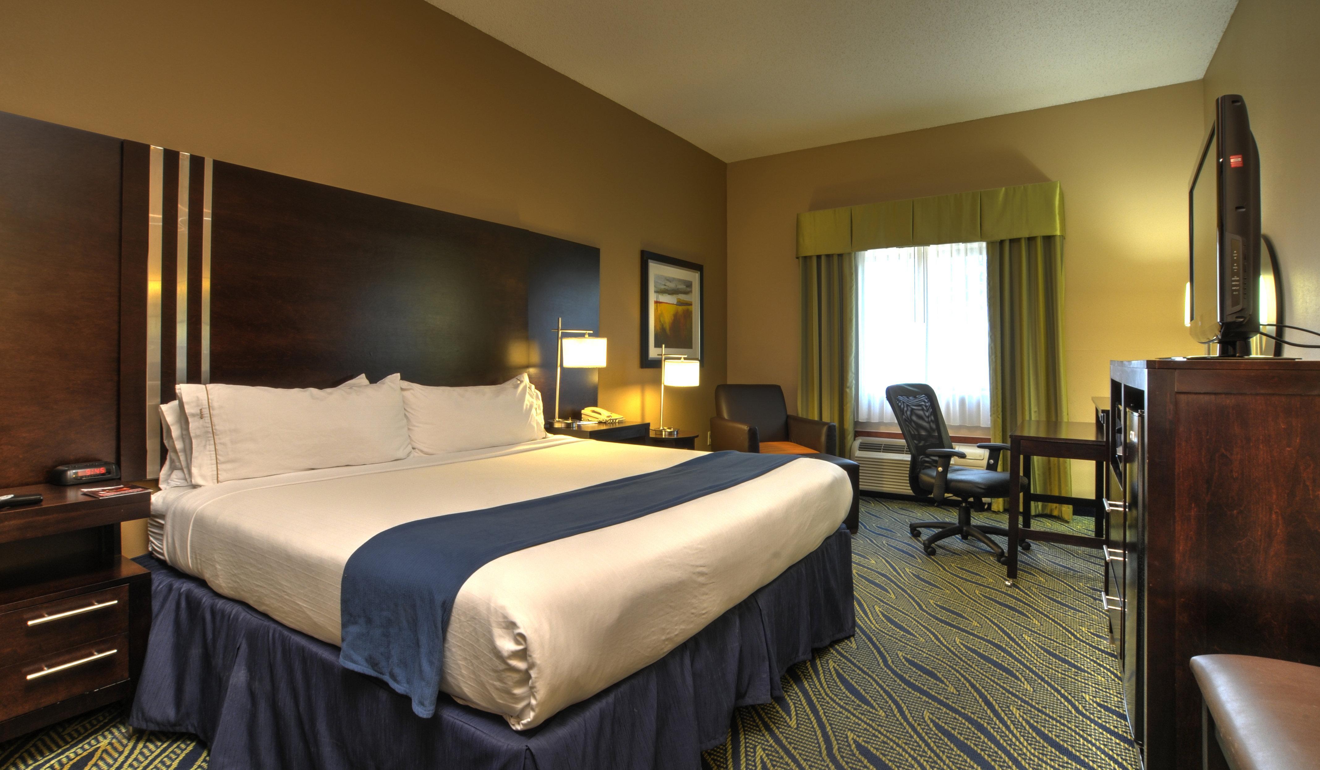 Holiday Inn Express & Suites Midwest City By Ihg Екстериор снимка