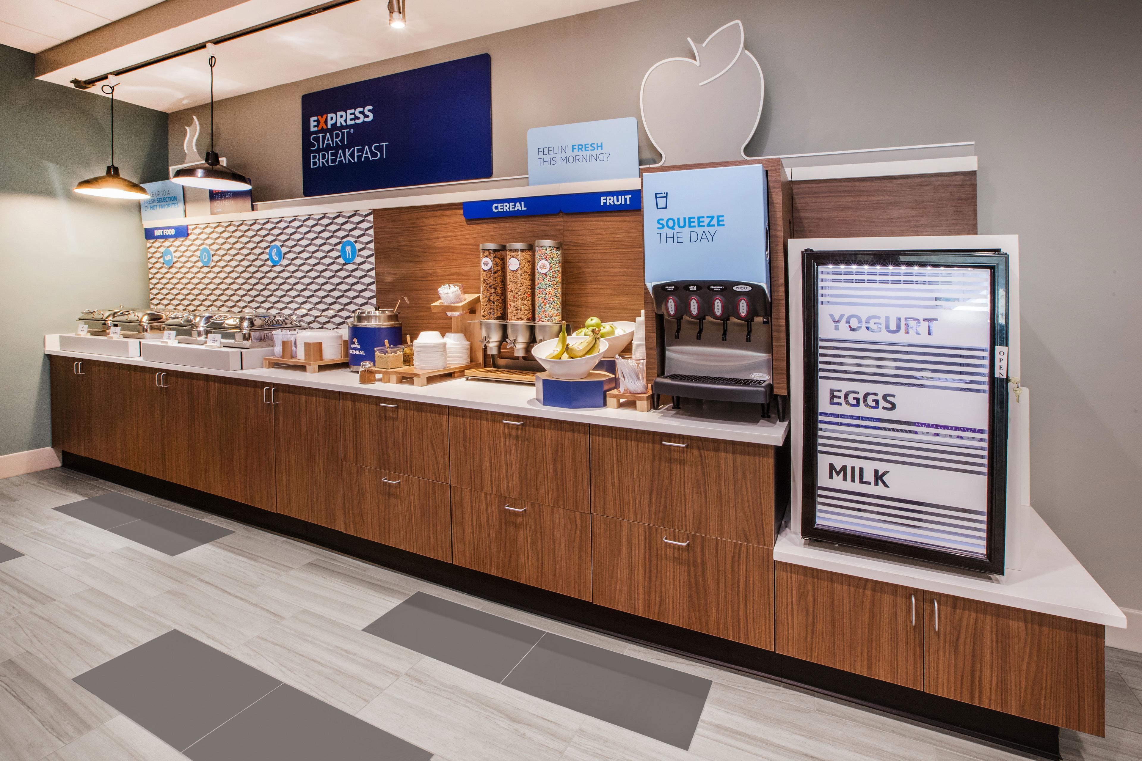 Holiday Inn Express & Suites Midwest City By Ihg Екстериор снимка