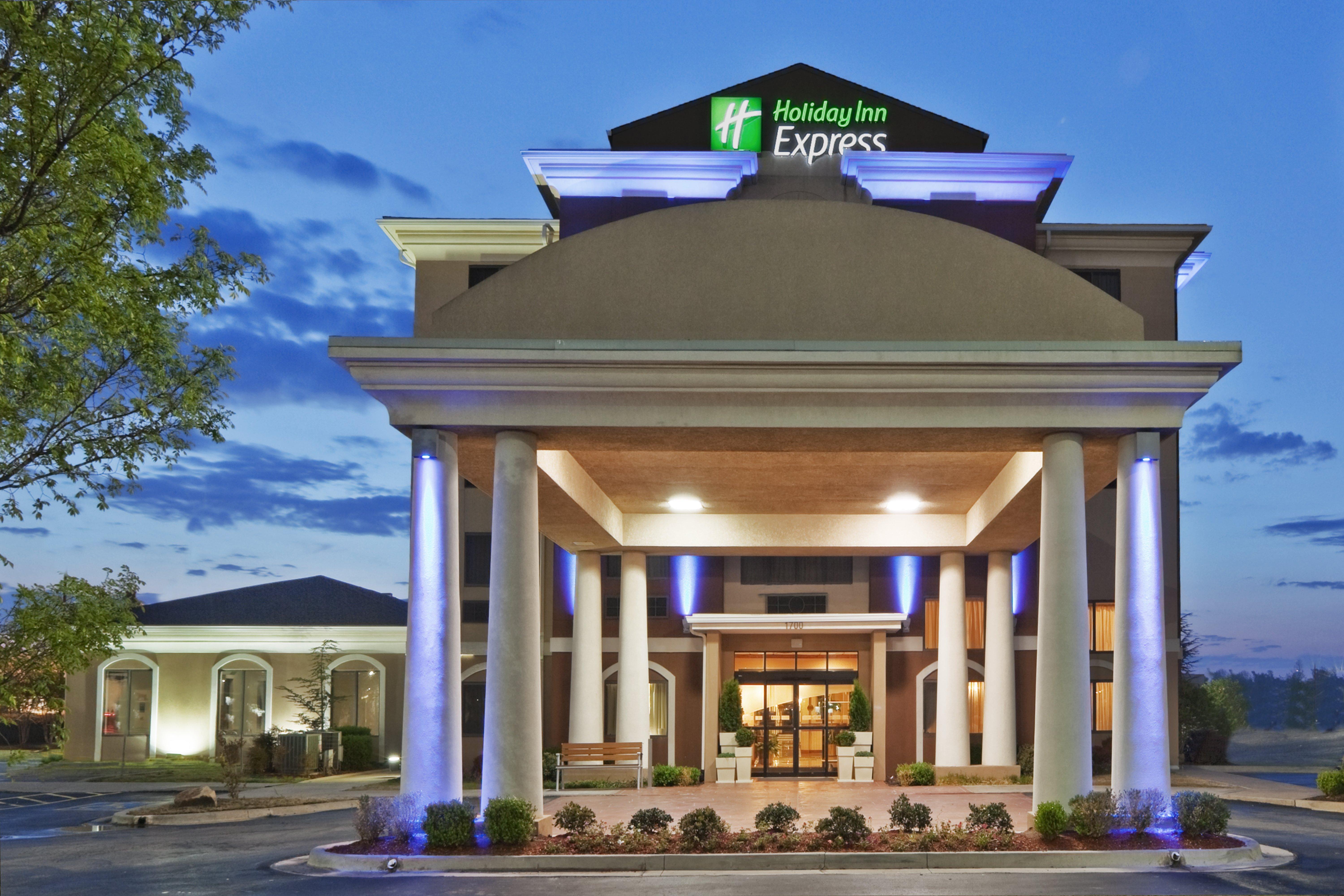 Holiday Inn Express & Suites Midwest City By Ihg Екстериор снимка