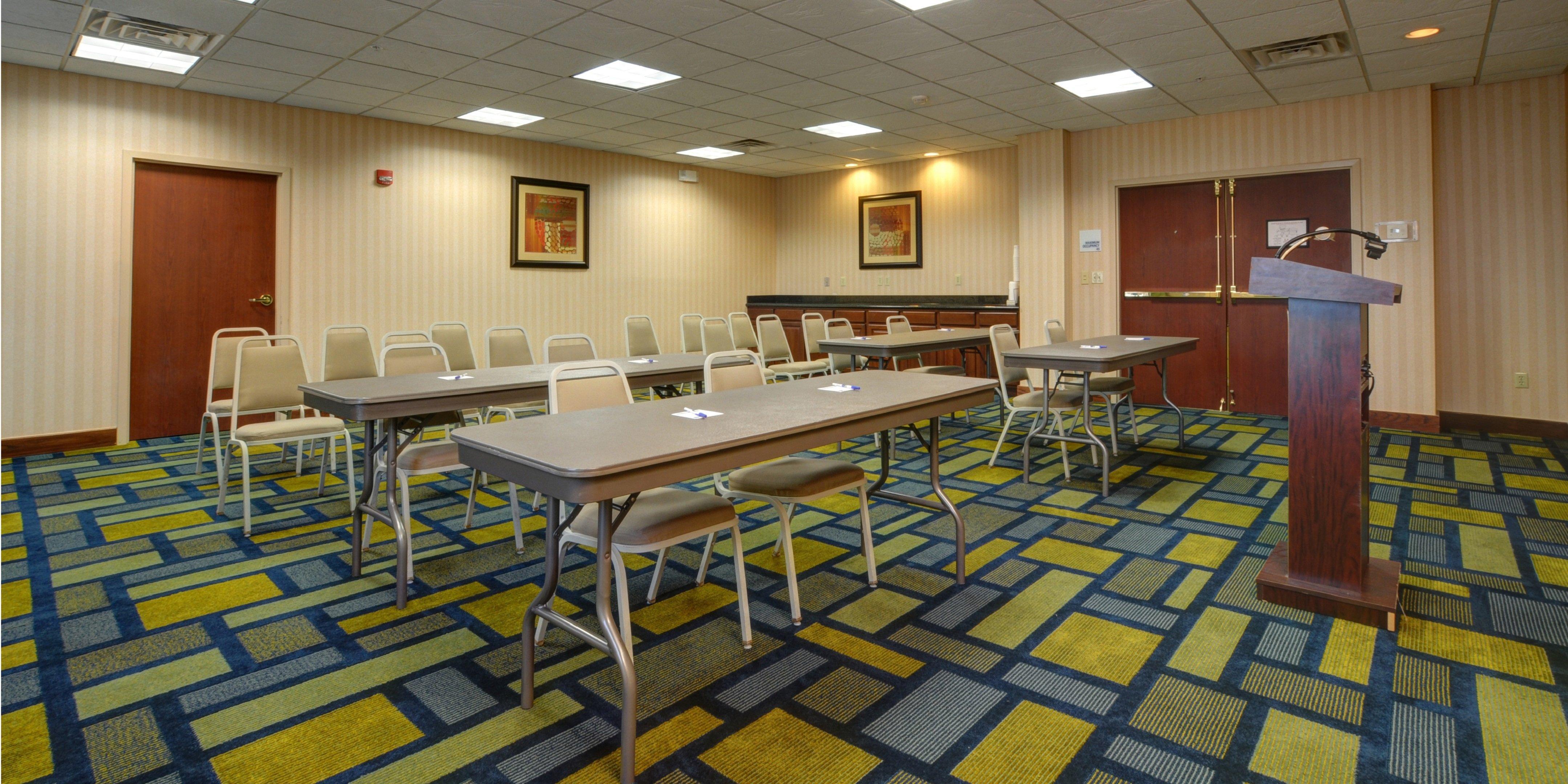 Holiday Inn Express & Suites Midwest City By Ihg Екстериор снимка
