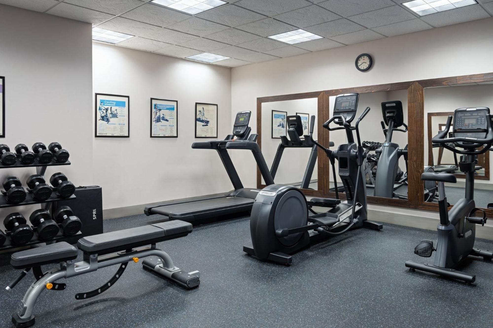 Holiday Inn Express & Suites Midwest City By Ihg Екстериор снимка