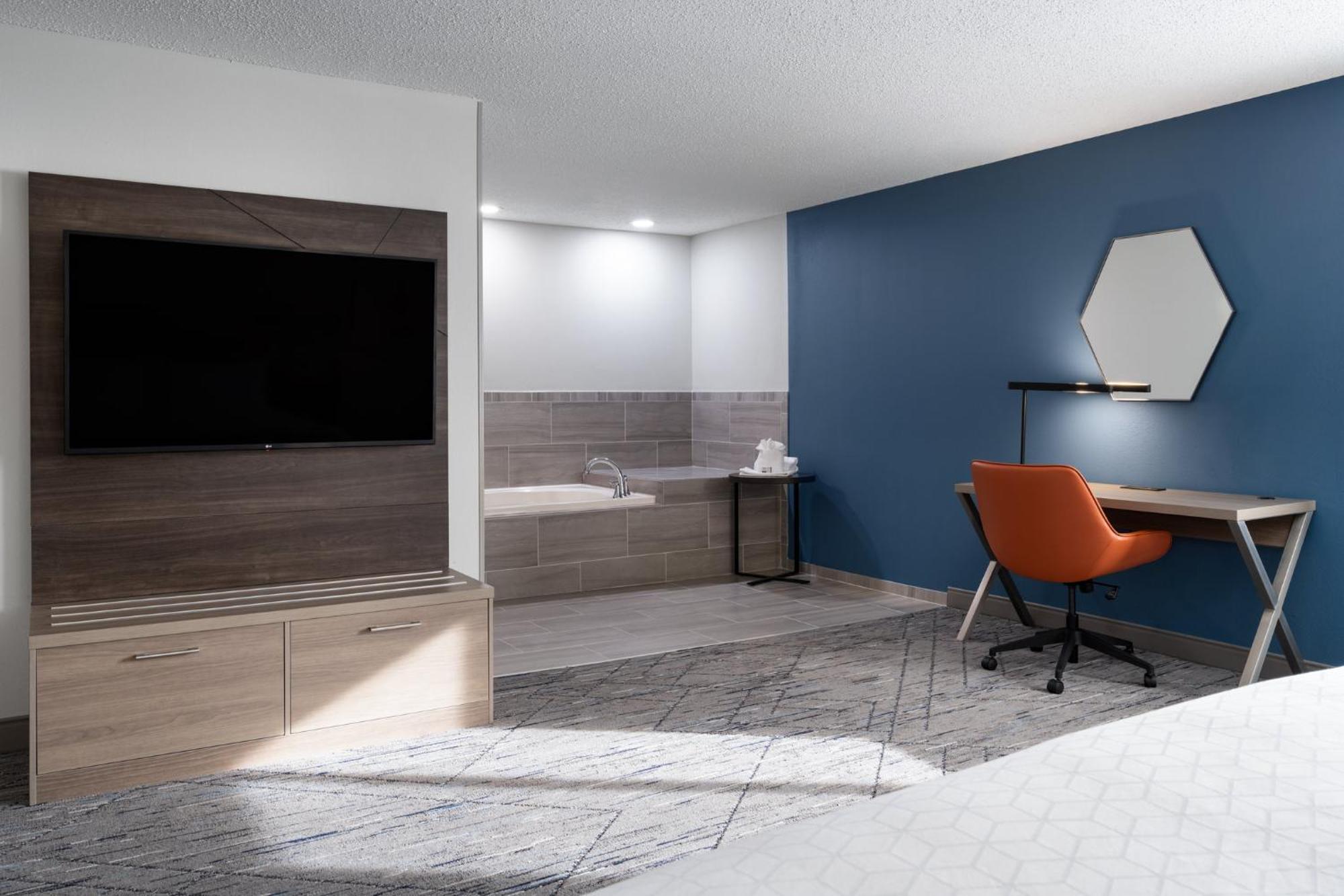 Holiday Inn Express & Suites Midwest City By Ihg Екстериор снимка