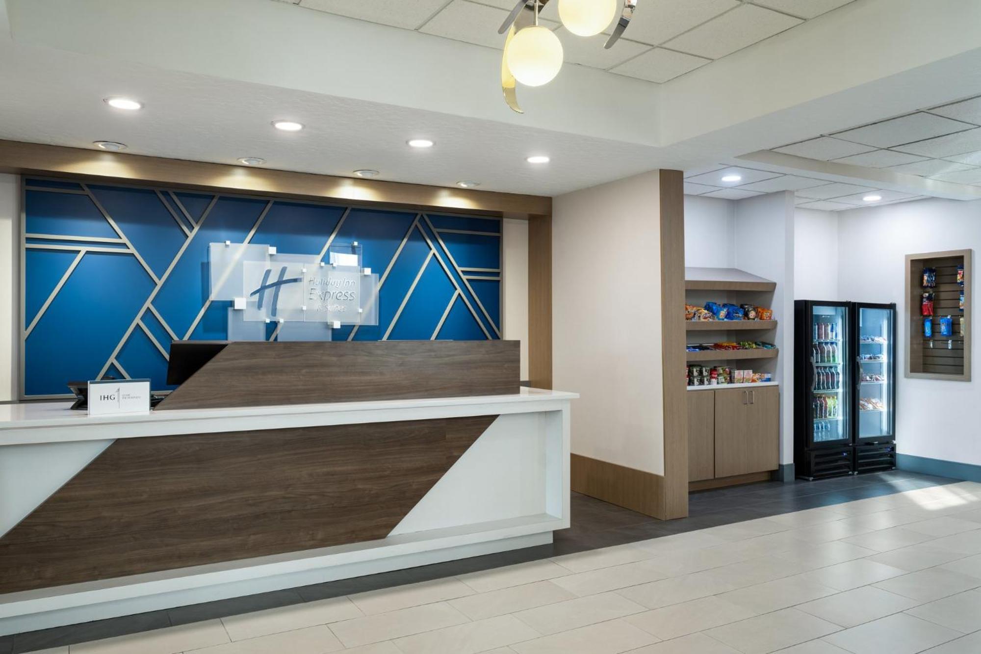 Holiday Inn Express & Suites Midwest City By Ihg Екстериор снимка