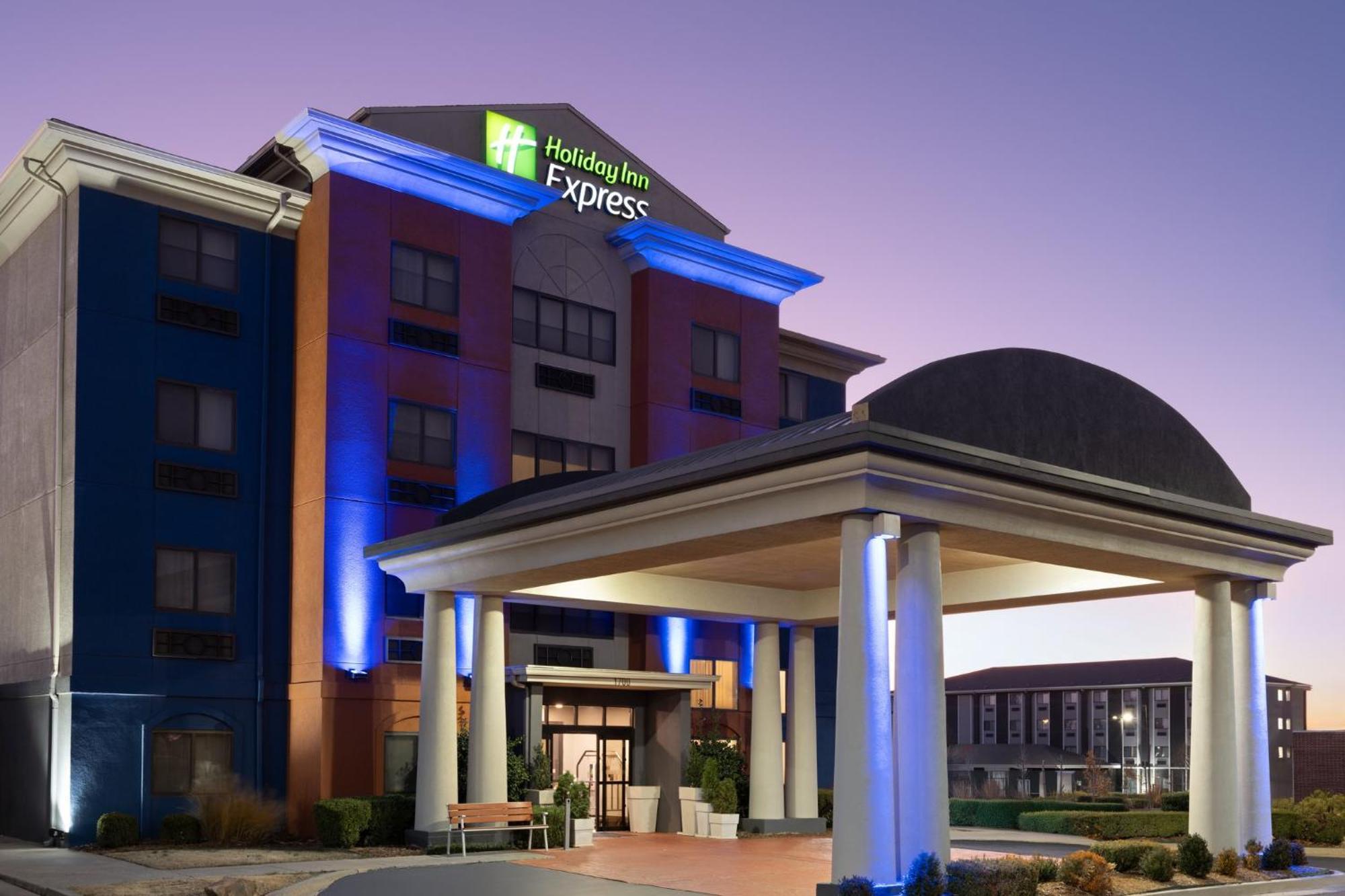 Holiday Inn Express & Suites Midwest City By Ihg Екстериор снимка