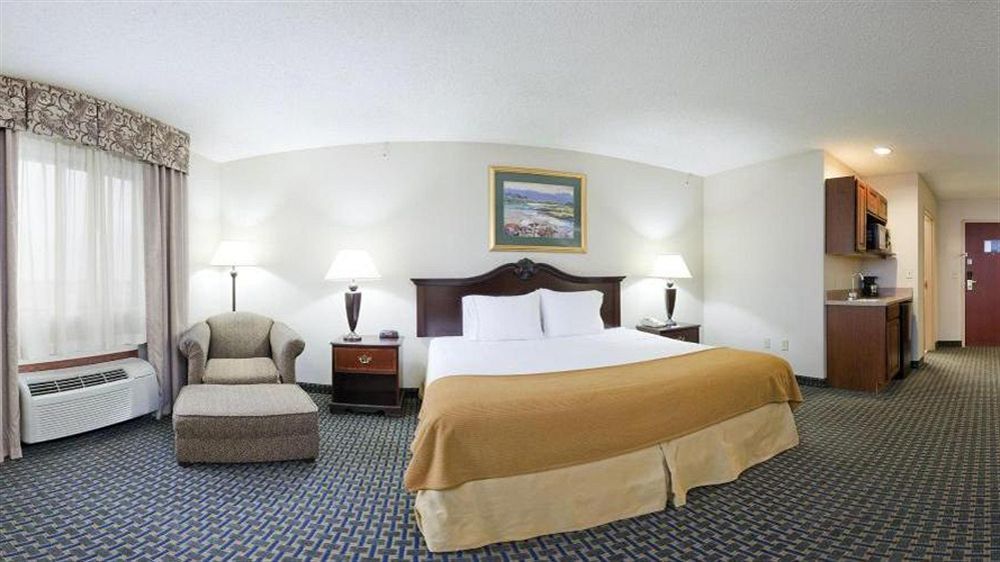 Holiday Inn Express & Suites Midwest City By Ihg Екстериор снимка
