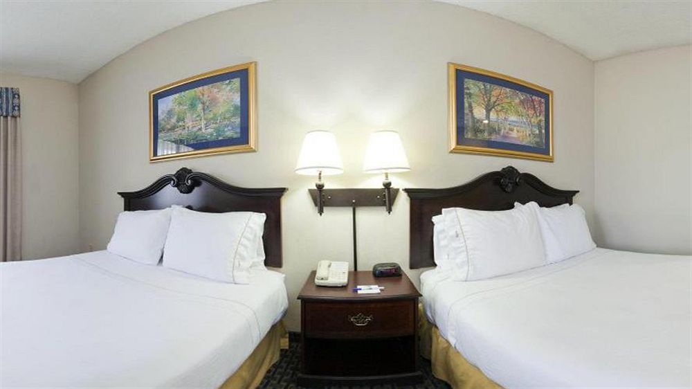 Holiday Inn Express & Suites Midwest City By Ihg Екстериор снимка