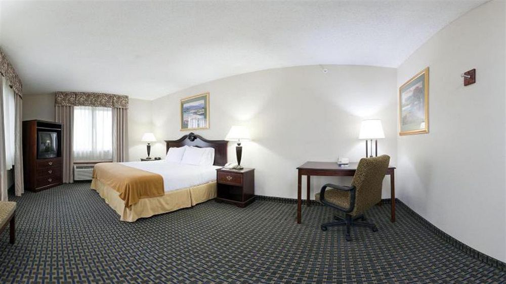 Holiday Inn Express & Suites Midwest City By Ihg Екстериор снимка
