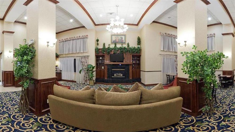 Holiday Inn Express & Suites Midwest City By Ihg Екстериор снимка